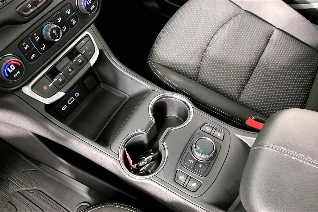 2024 GMC Terrain SLE - Photo 17