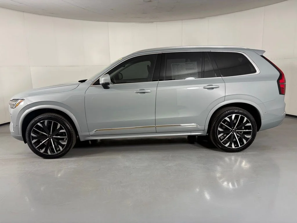 New 2026 Vapour Grey Volvo Ultra image 5