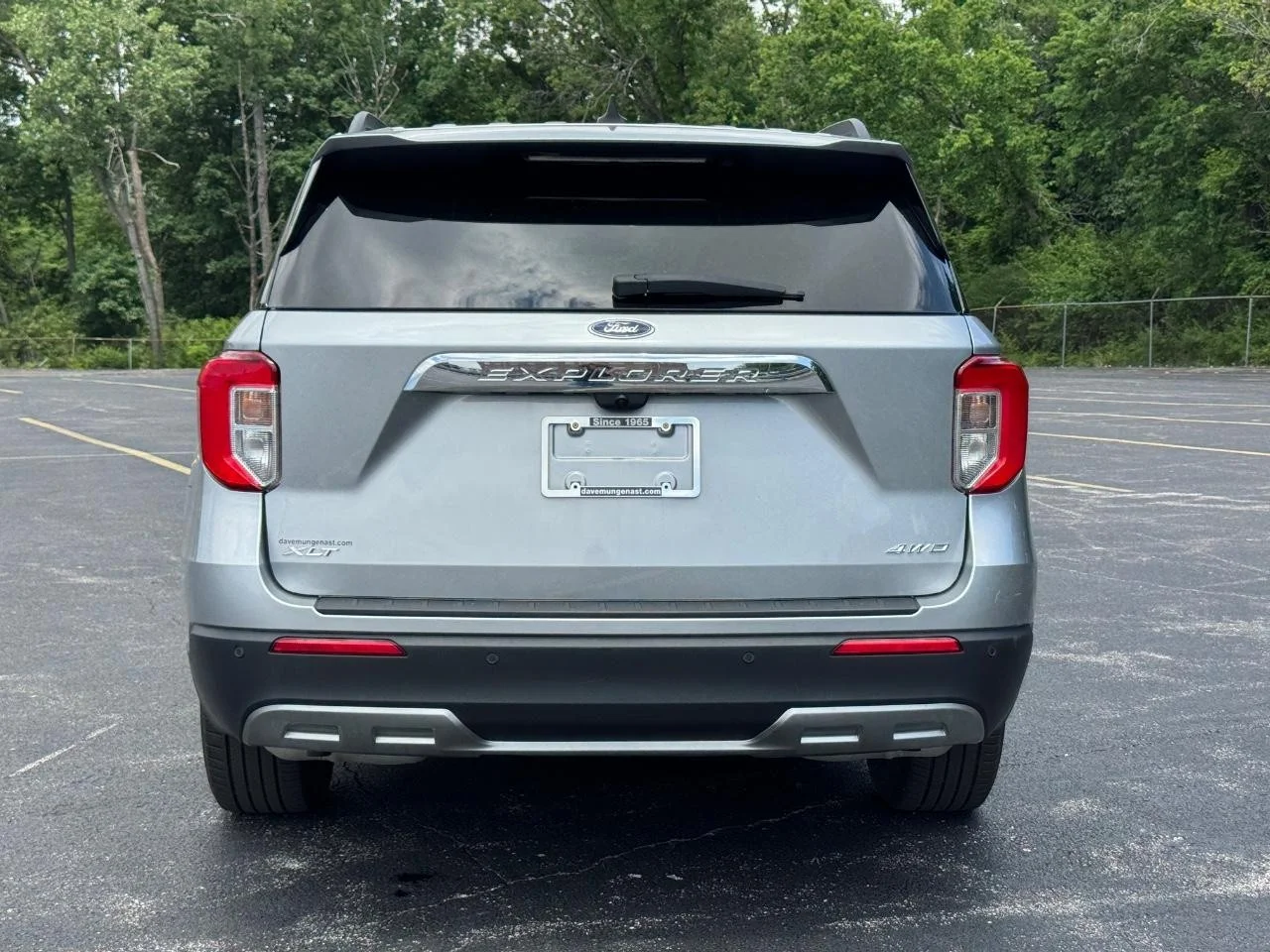 Used 2023 Iconic Silver Ford XLT image 6
