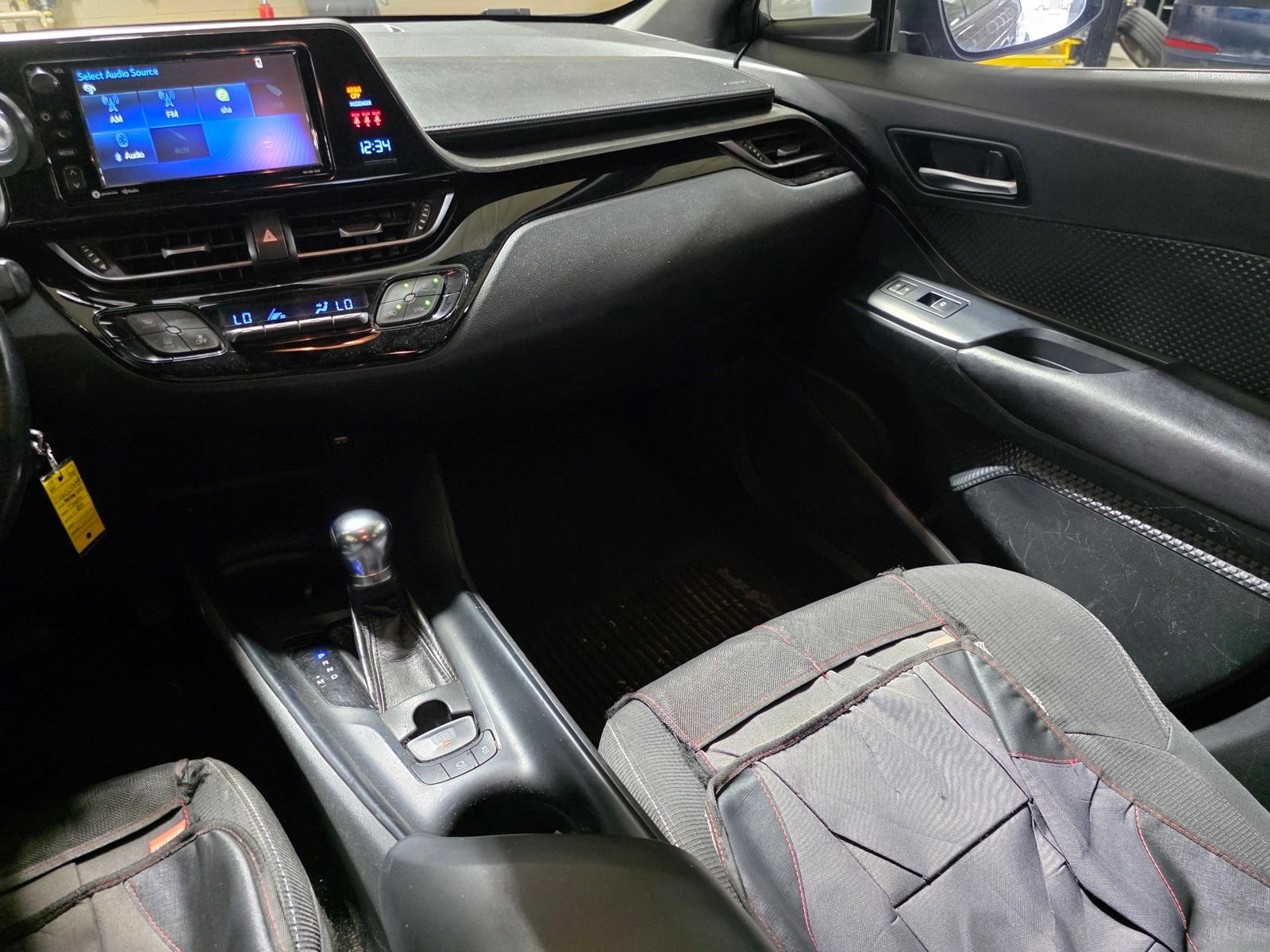 Used 2018 Magnetic Gray Metallic Toyota XLE image 13