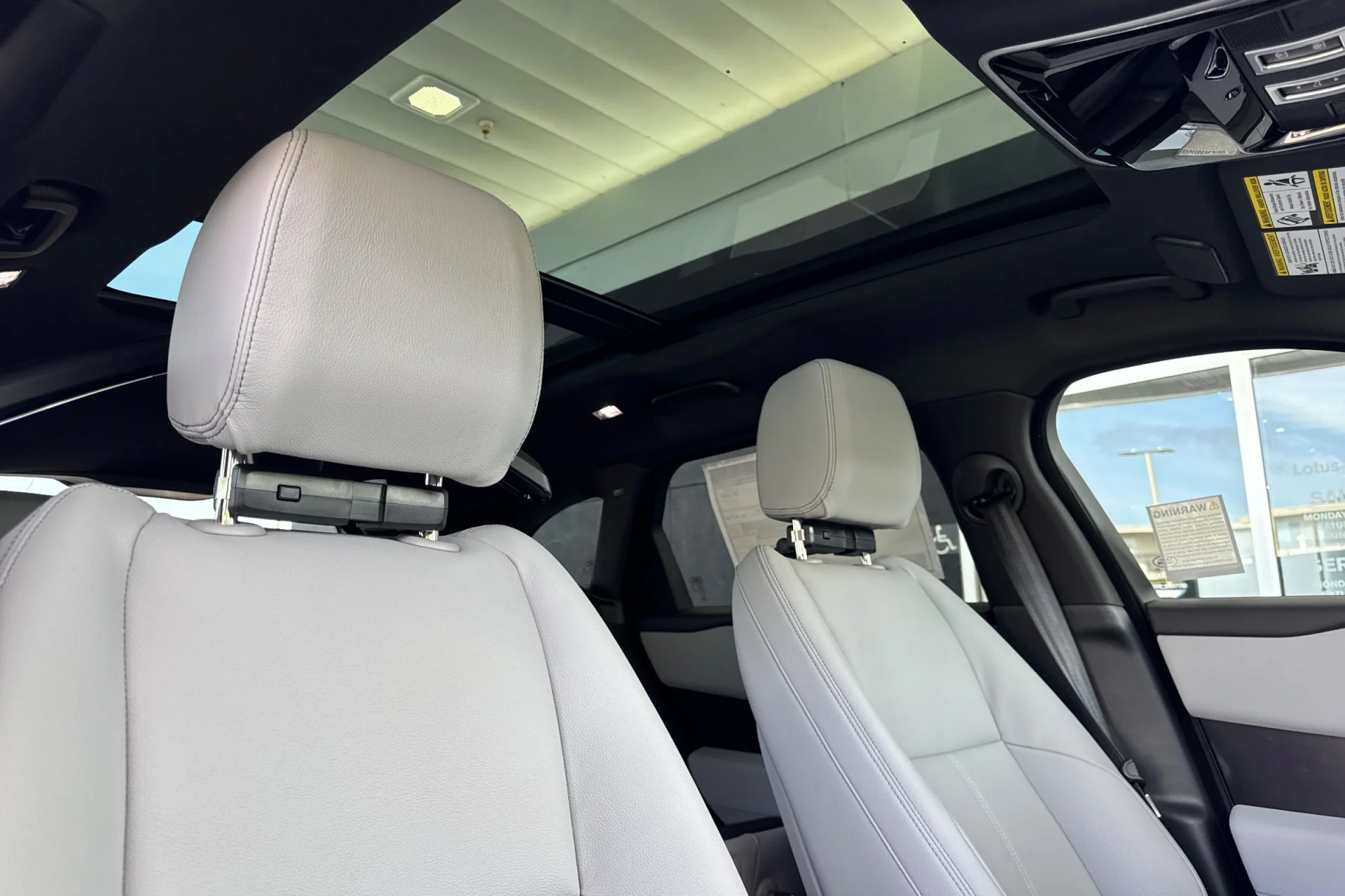 New 2026 Batumi Gold Land Rover Belgravia Edition image 19
