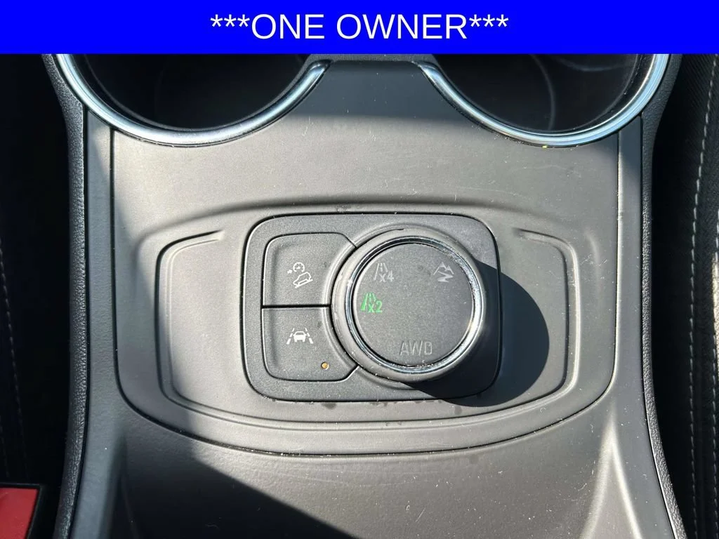 Used 2024 Riptide Metallic GMC SLE image 21