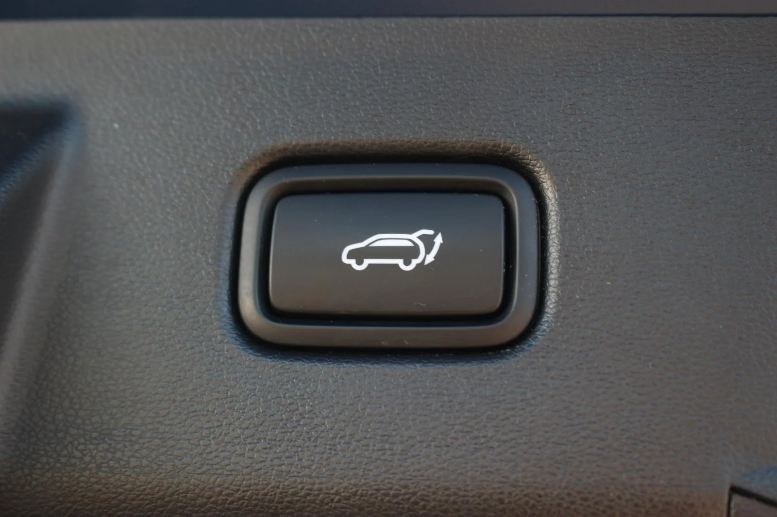 Used 2022 Blue Hyundai Limited image 12