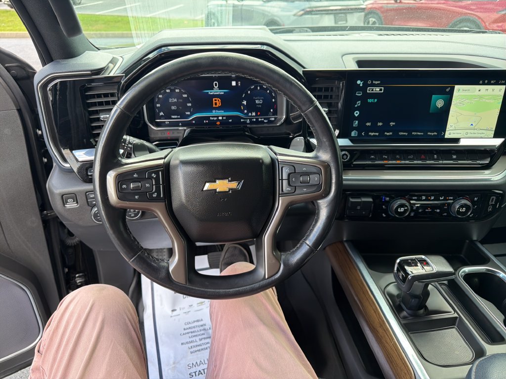 Used 2022 Black Chevrolet High Country image 16