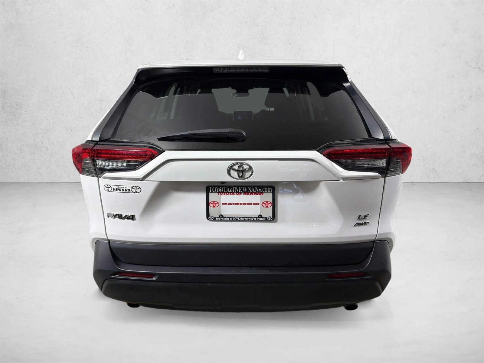 Used 2023 Silver Toyota LE image 4
