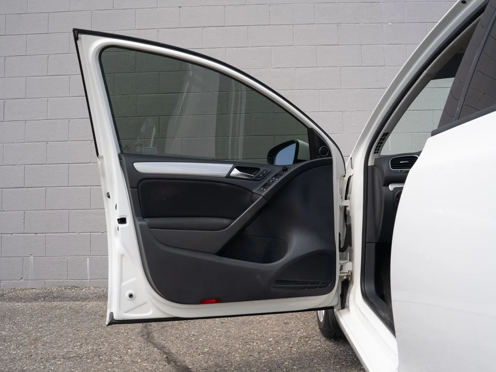 Used 2011 White Volkswagen TDI image 15
