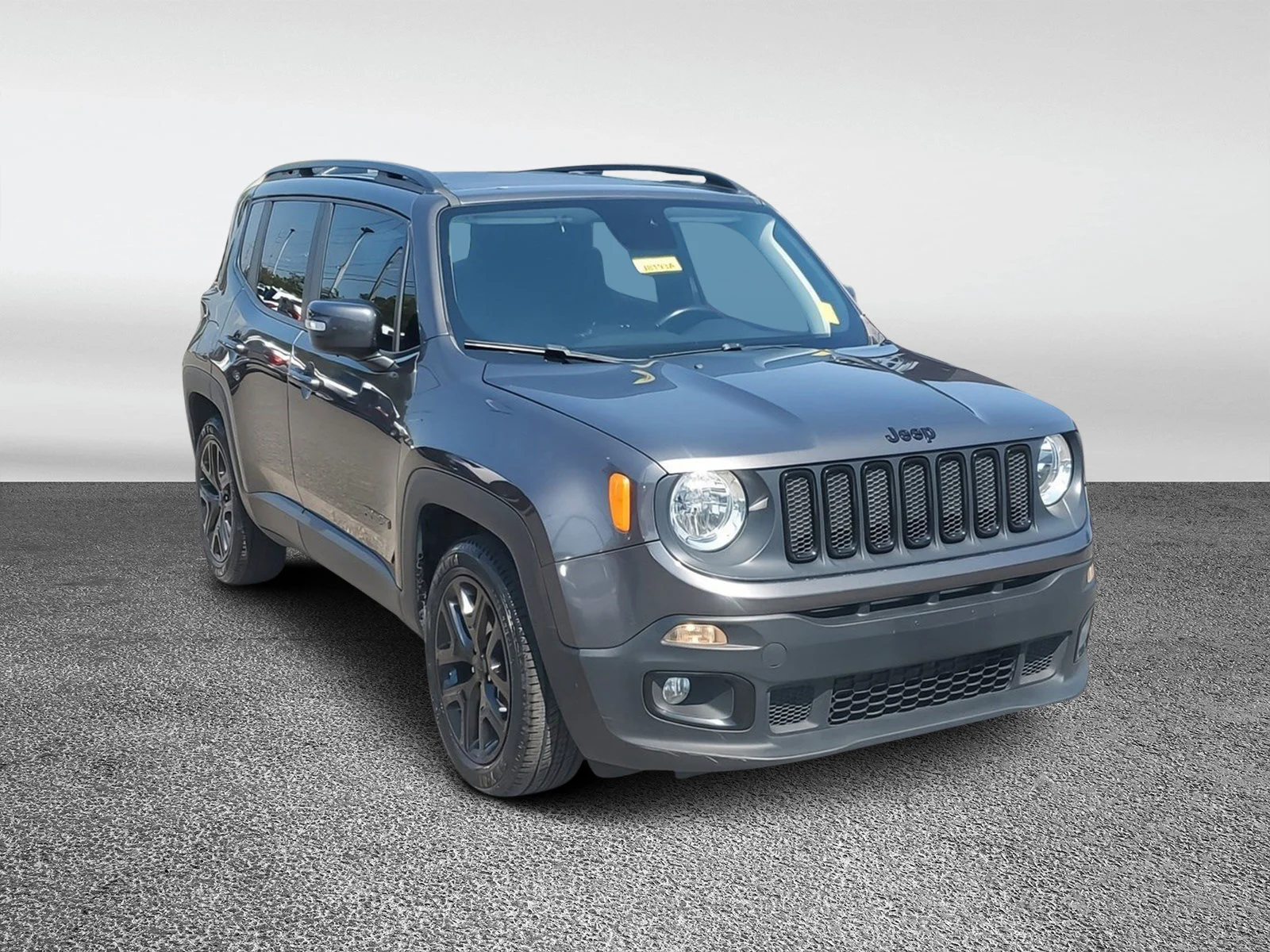 Used 2018 Granite Crystal Metallic Clearcoat Jeep Altitude image 1