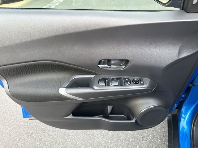 Used 2021 Blue Nissan SV image 13