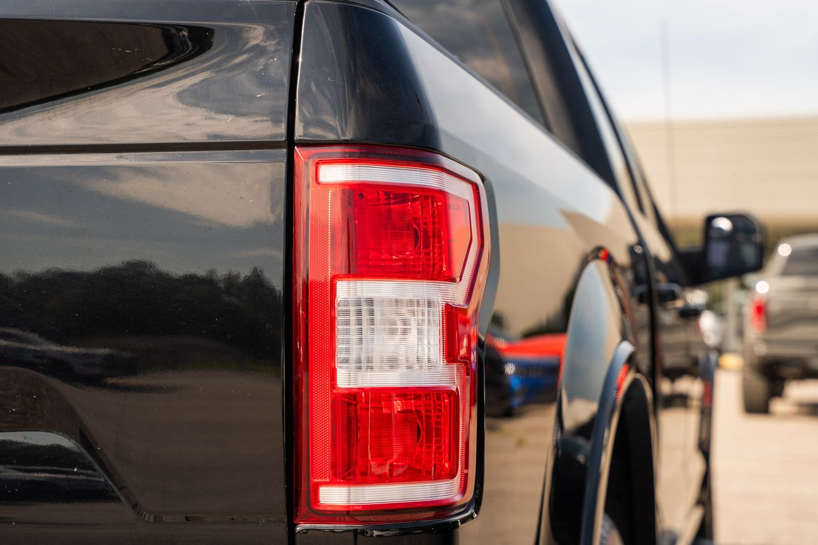 Used 2018 Black Ford XLT image 14
