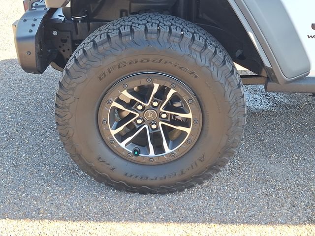Used 2026 White Jeep Moab 392 image 27