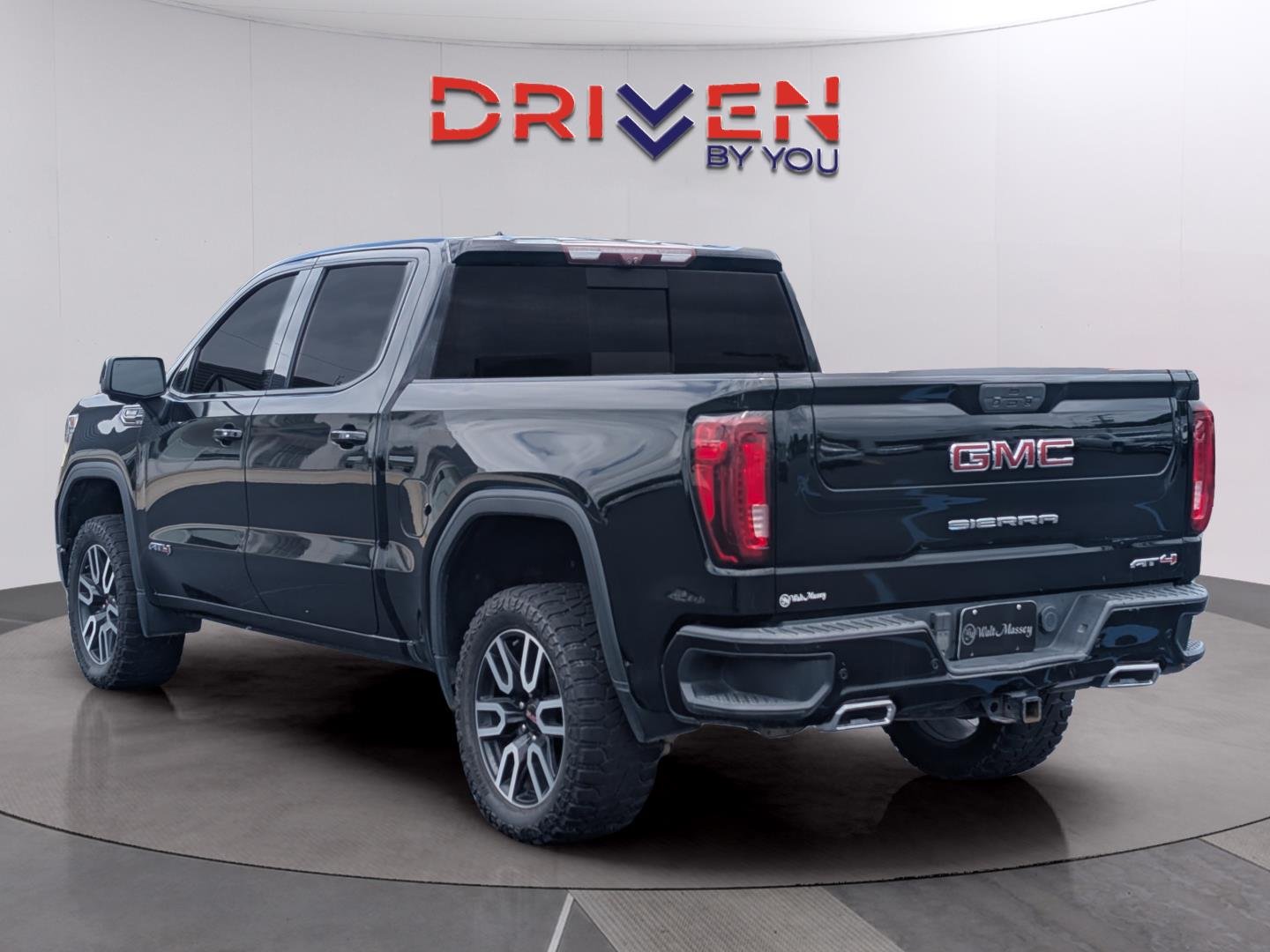 Used 2021 Onyx Black GMC AT4 image 3