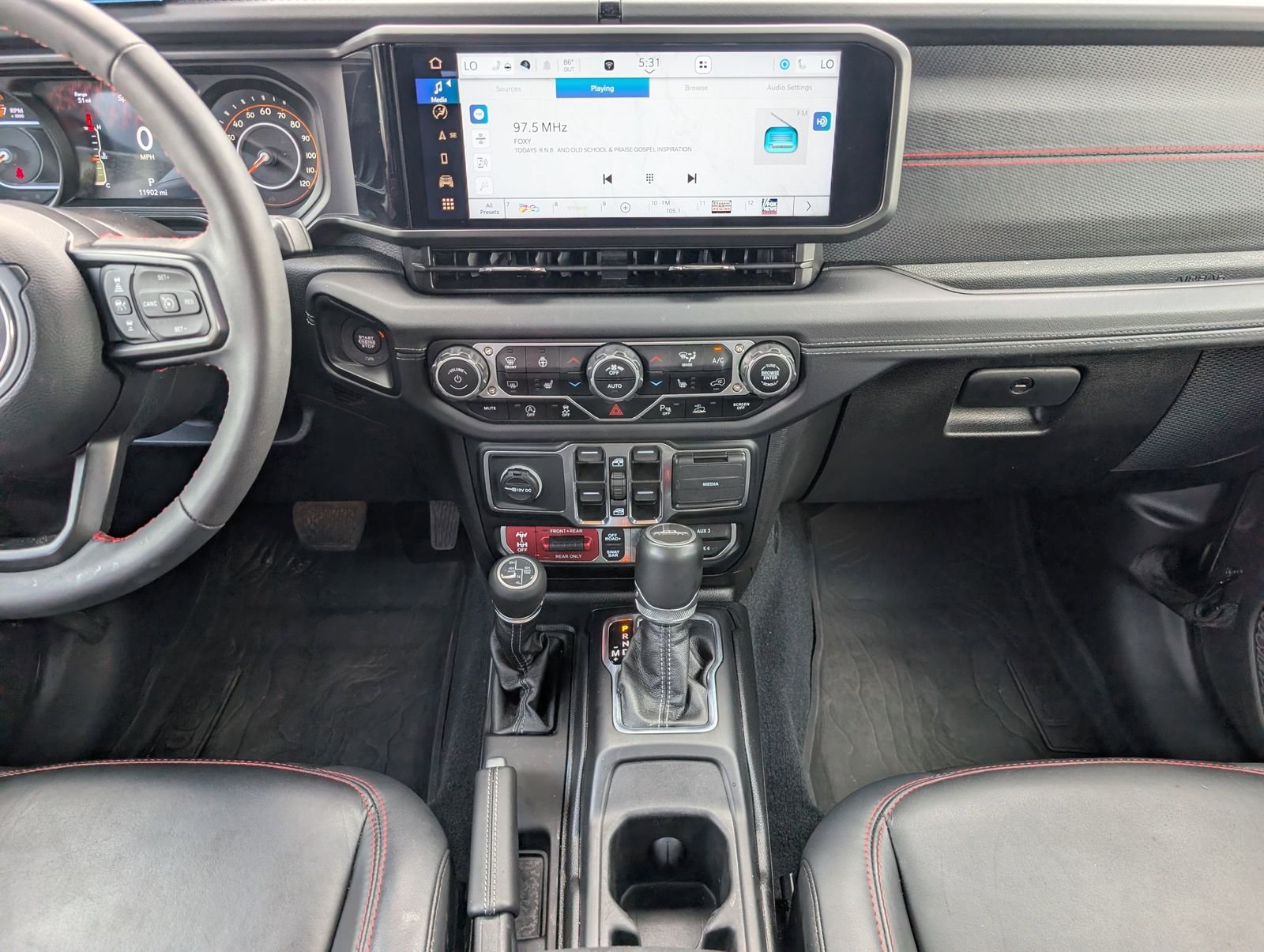Used 2024 Crystal Metallic Jeep Rubicon image 7
