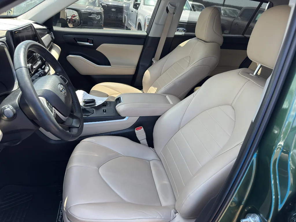 Used 2024 Cypress Toyota XLE image 12