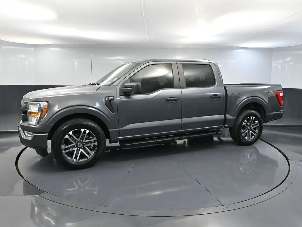 Used 2021 Gray Ford XL image 12