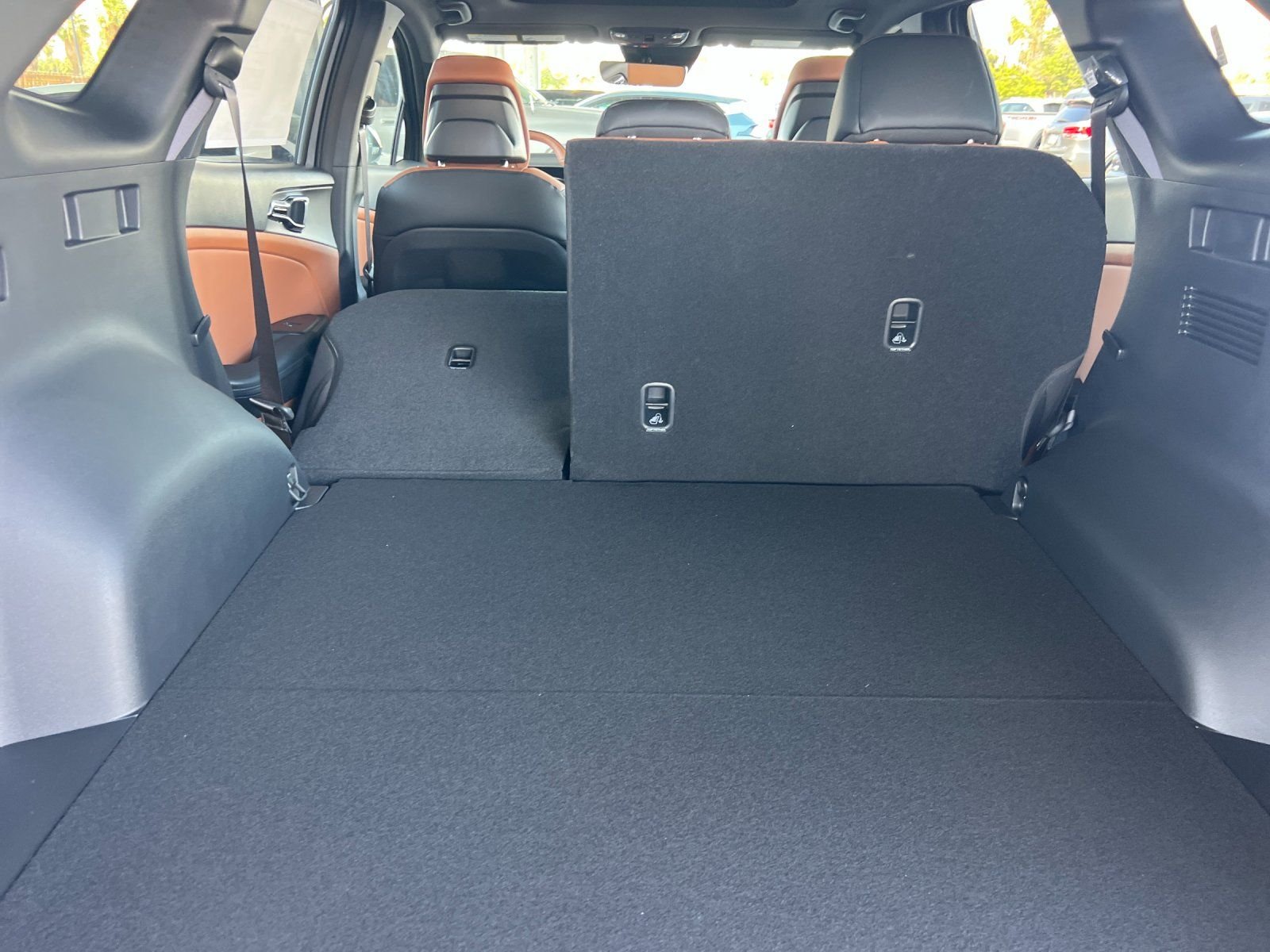 New 2026 Shadow Matte Gray Kia X-Line image 16