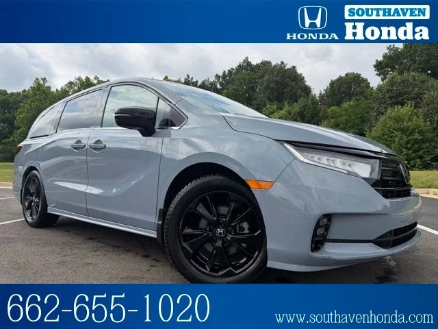 2023 Honda Odyssey SPORT's photo
