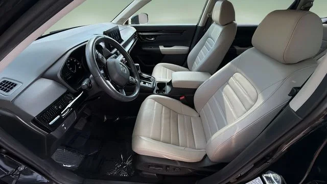 Used 2024  Honda EX-L image 18