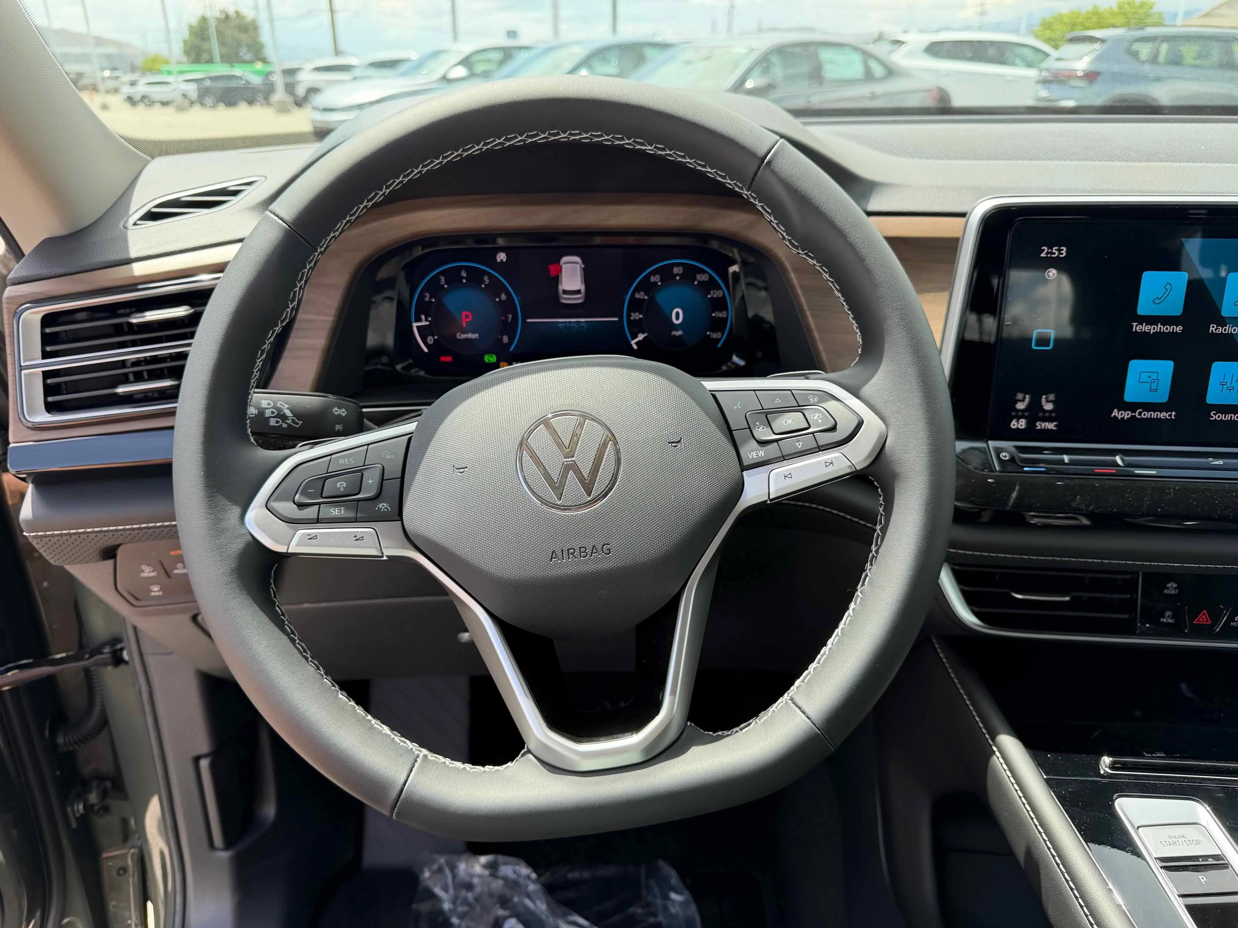 New 2026 Green Volkswagen 2.0T SE w/Technology image 16