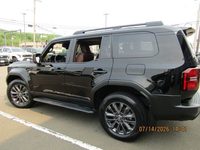 Used 2025 Black Toyota Base image 4