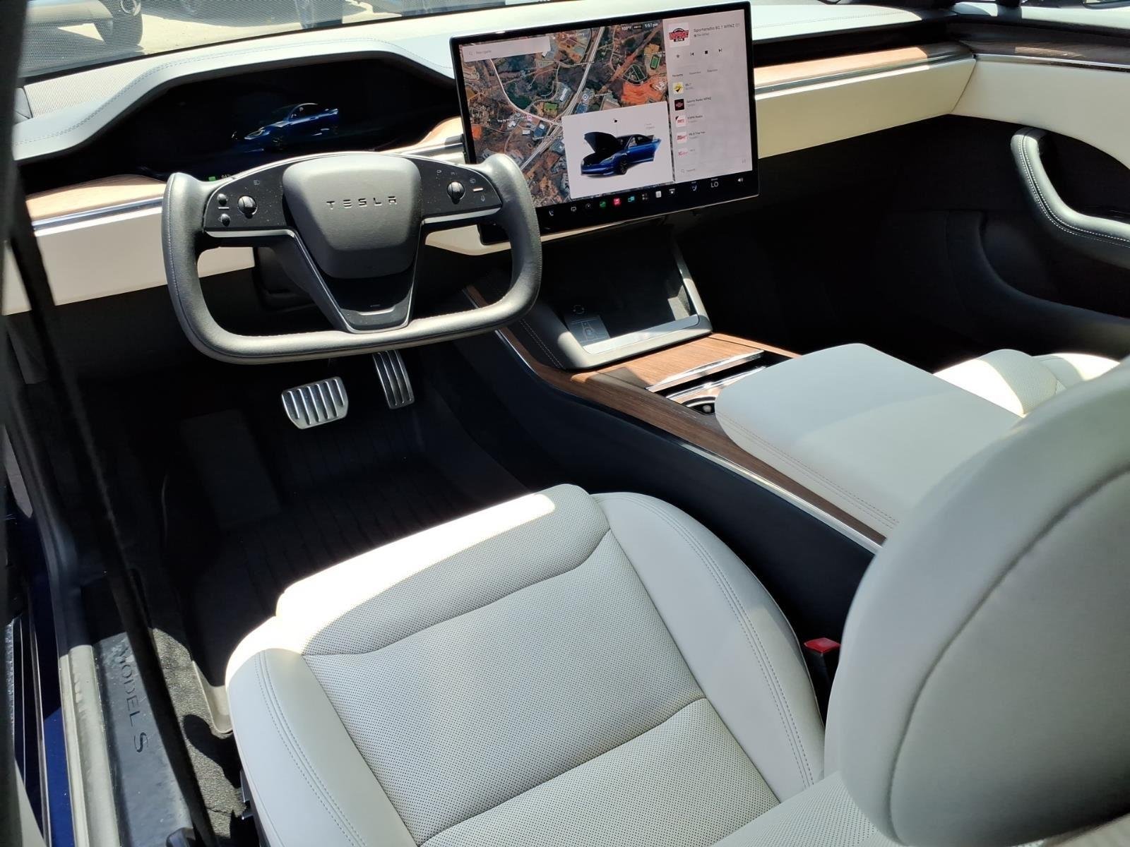 Used 2022 Deep Blue Metallic Tesla Base image 17