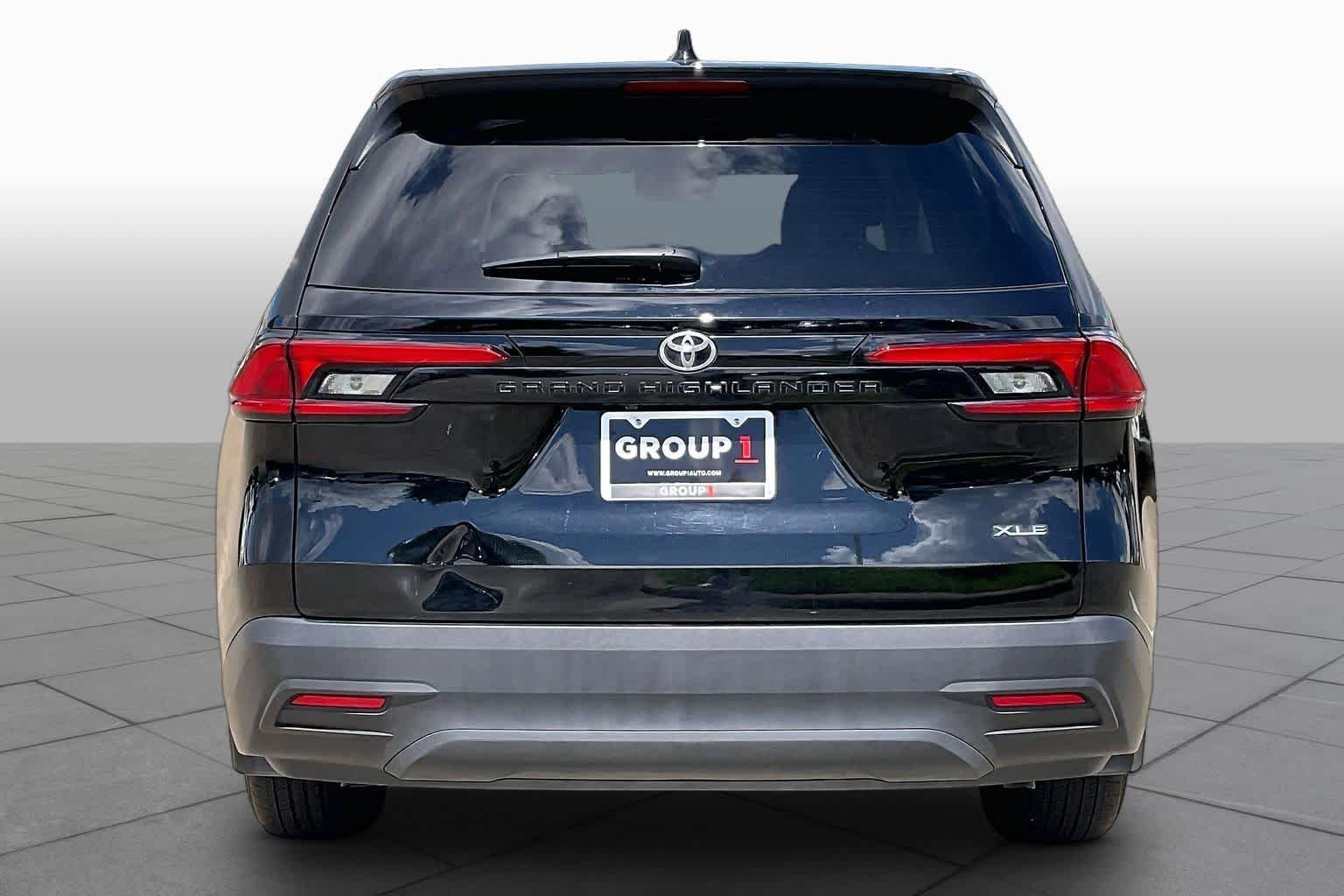 Used 2024 Midnight Black Metallic Toyota XLE image 5