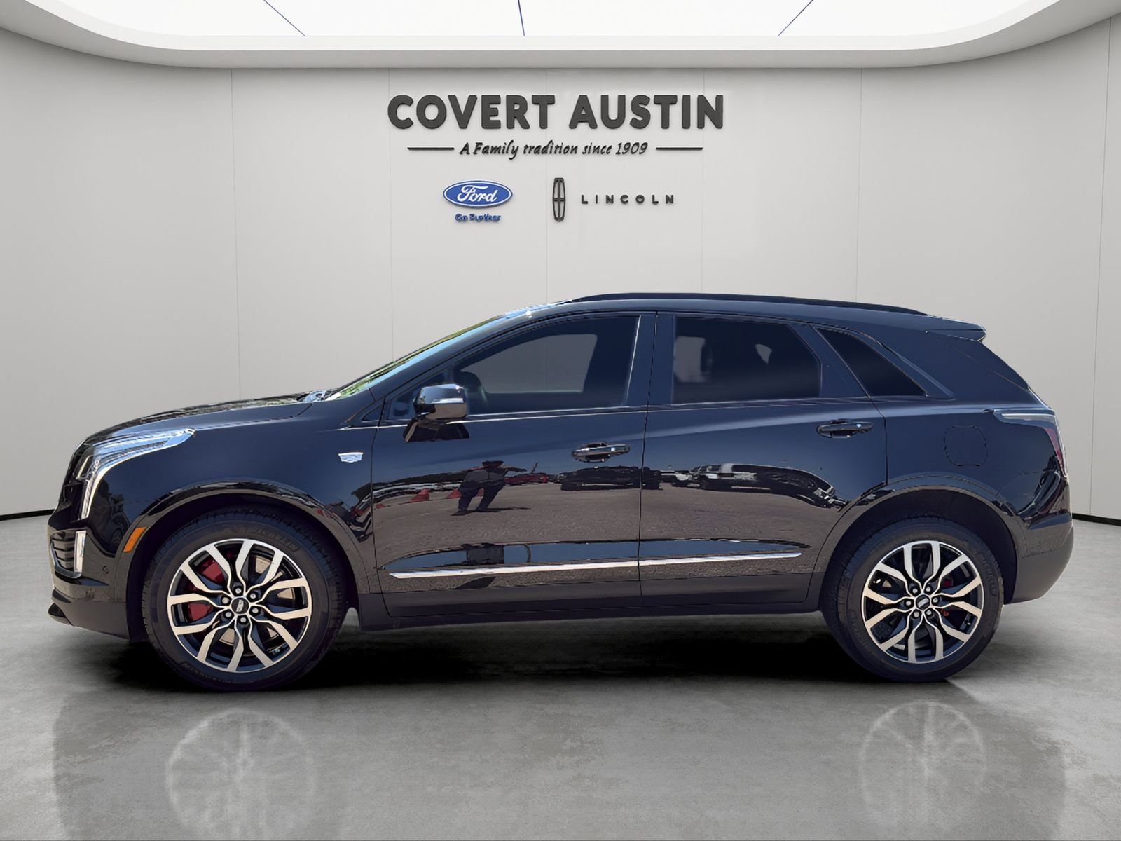 Used 2023 Black Cadillac Sport image 3