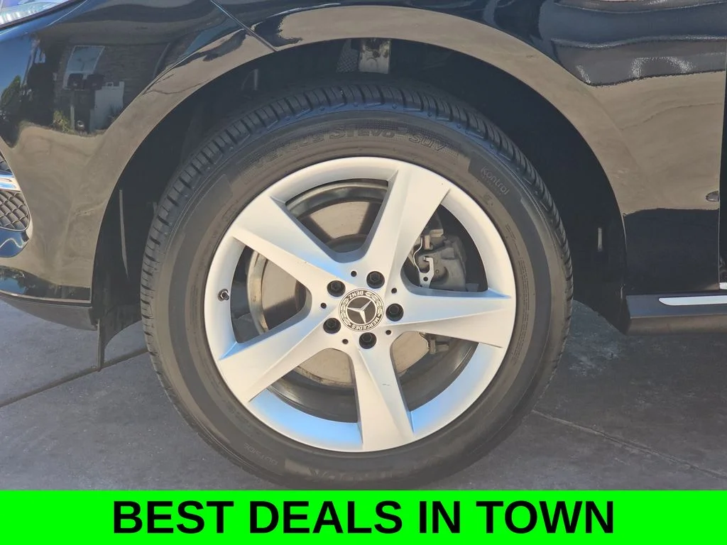 Used 2017 Black Mercedes-Benz GLE 350 image 37