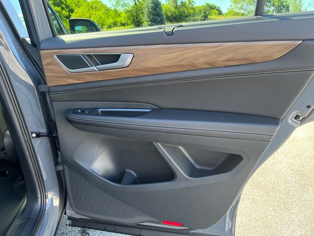 New 2026 Gray Volkswagen 2.0T SE w/Technology image 23