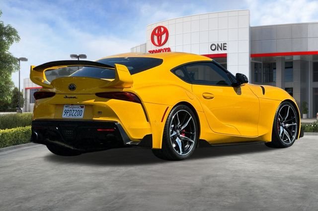 Used 2021 Yellow Toyota 3.0 image 4