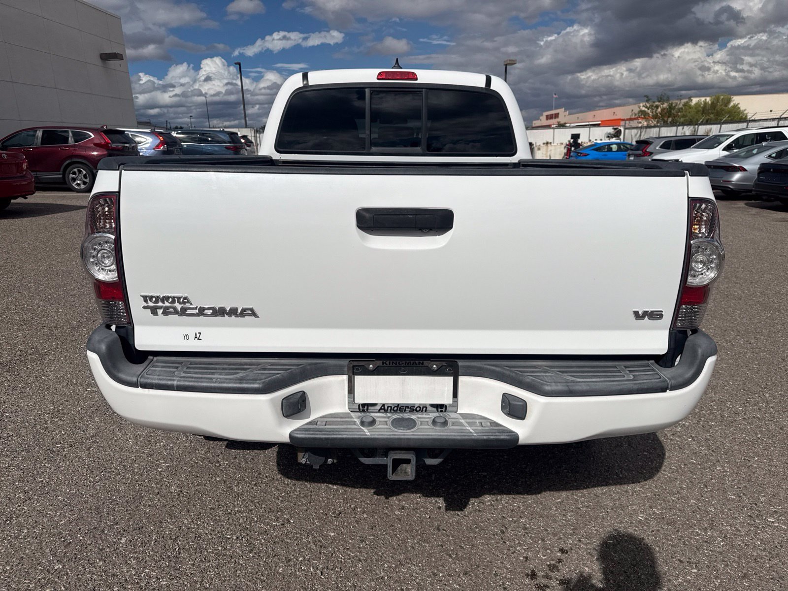 Used 2015 Super White Toyota Base image 4