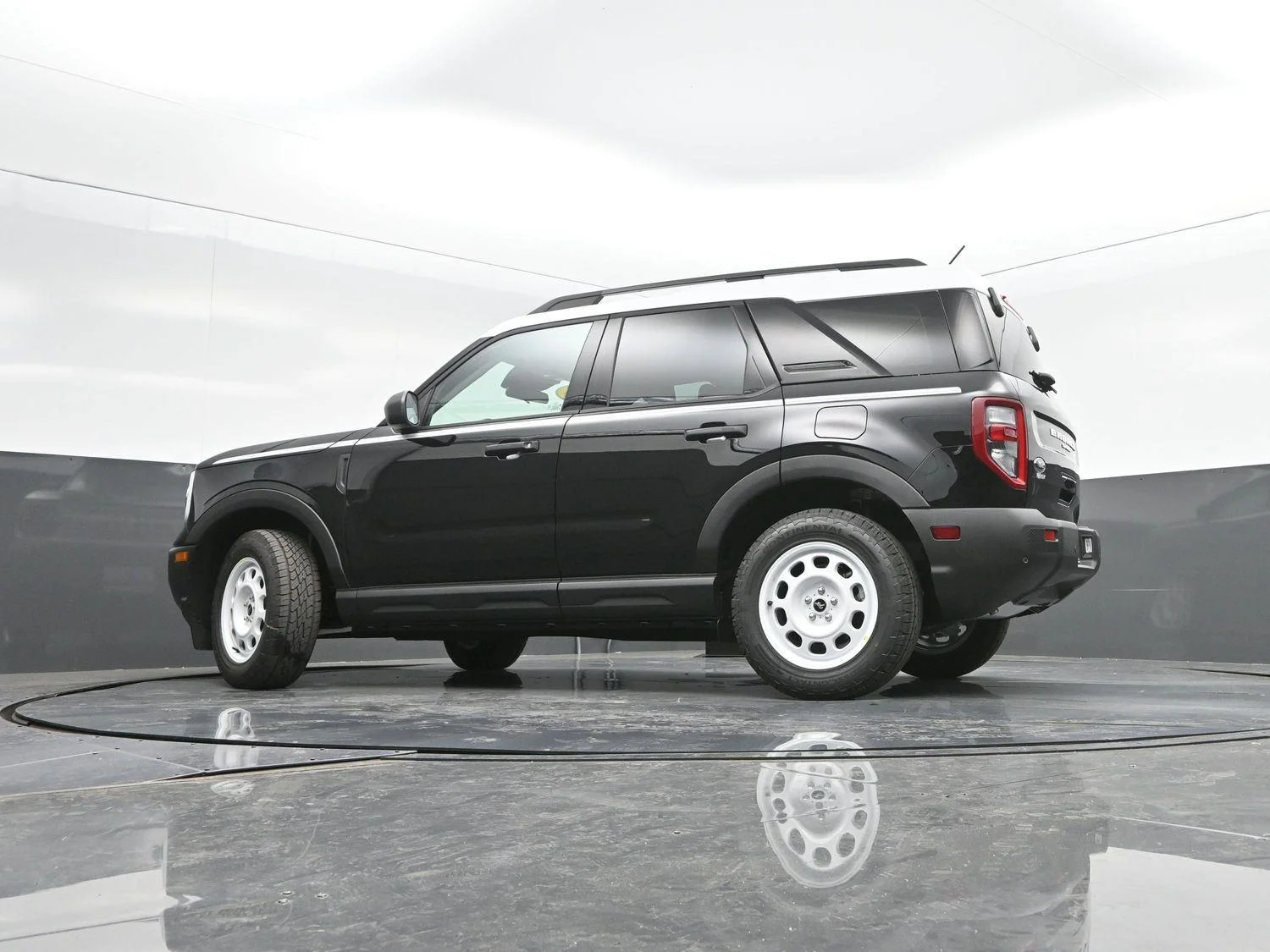 New 2025 Shadow Black Ford Heritage image 30