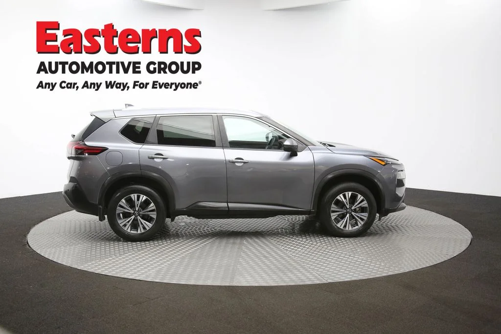 Used 2022 Gray Nissan SV image 43