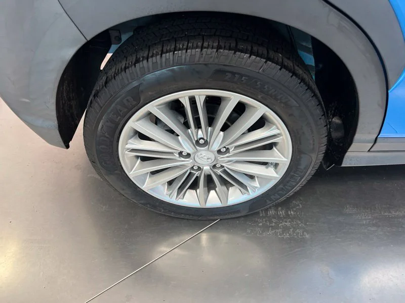 Used 2018 Blue Hyundai SEL image 9