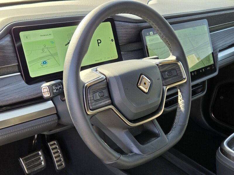 Used 2024  Rivian Adventure image 28