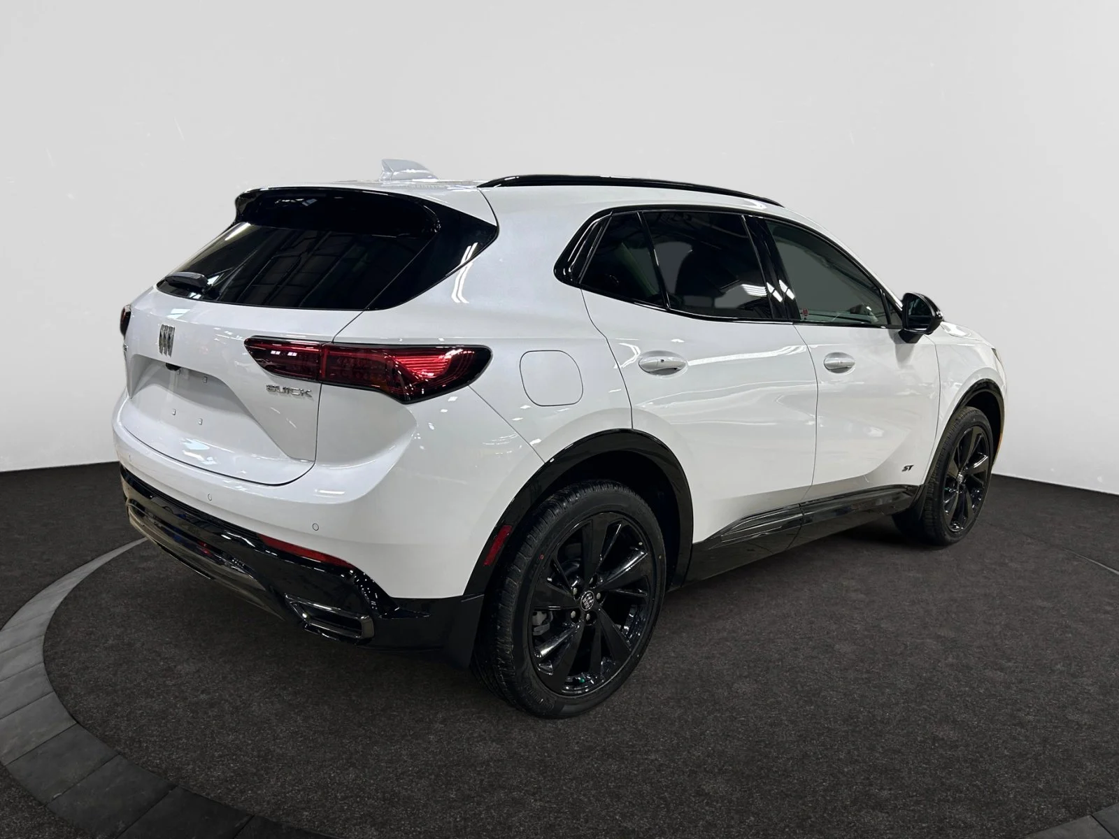 New 2026 Iridescent White Tricoat Buick Sport Touring AWD image 5