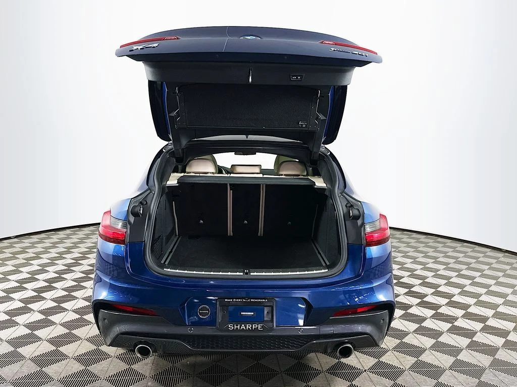 Used 2021 Blue Metallic BMW xDrive30i image 30