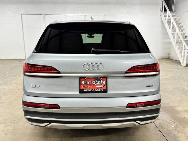 Used 2024  Audi 45 Premium Plus image 6