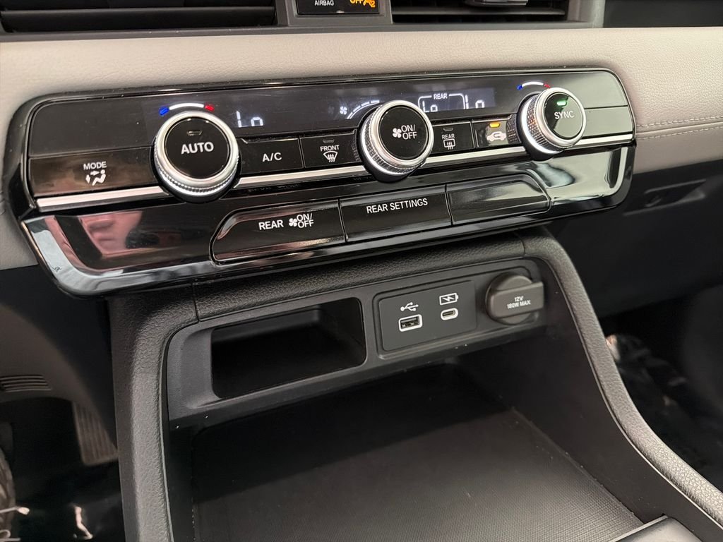 Used 2023  Honda LX image 19