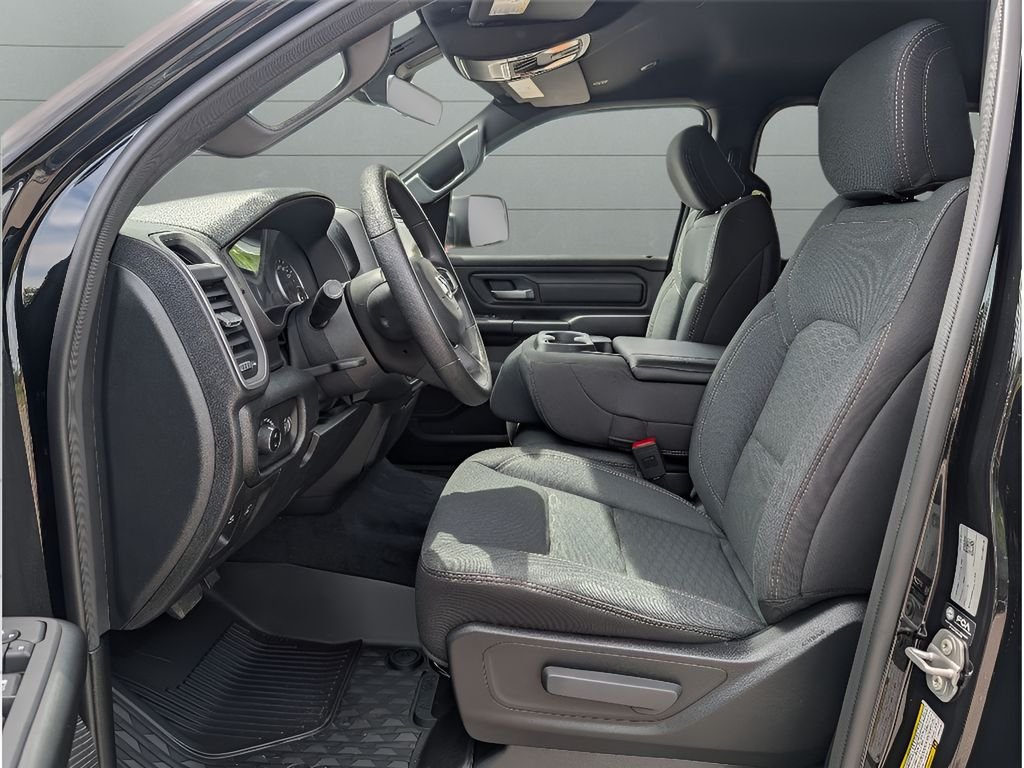 New 2026 Diamond Black Crystal Pearl-Coat Exterior Paint RAM Warlock Hemi 4x4 Crew Cab image 16
