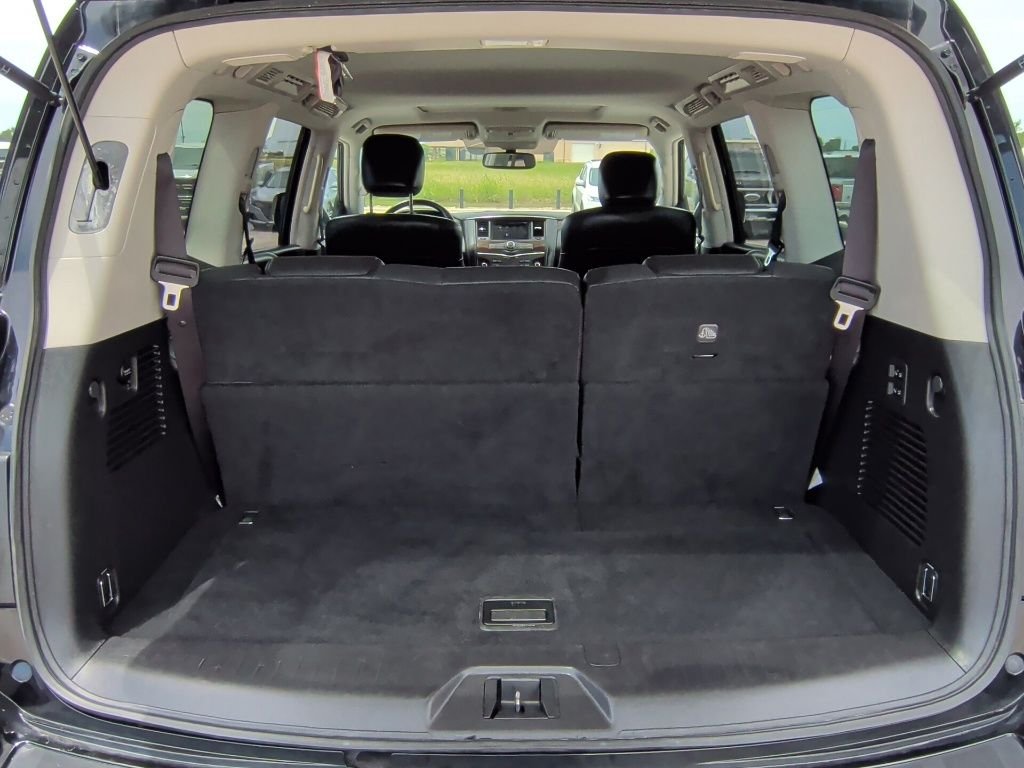 Used 2019 Super Black Nissan SL image 42