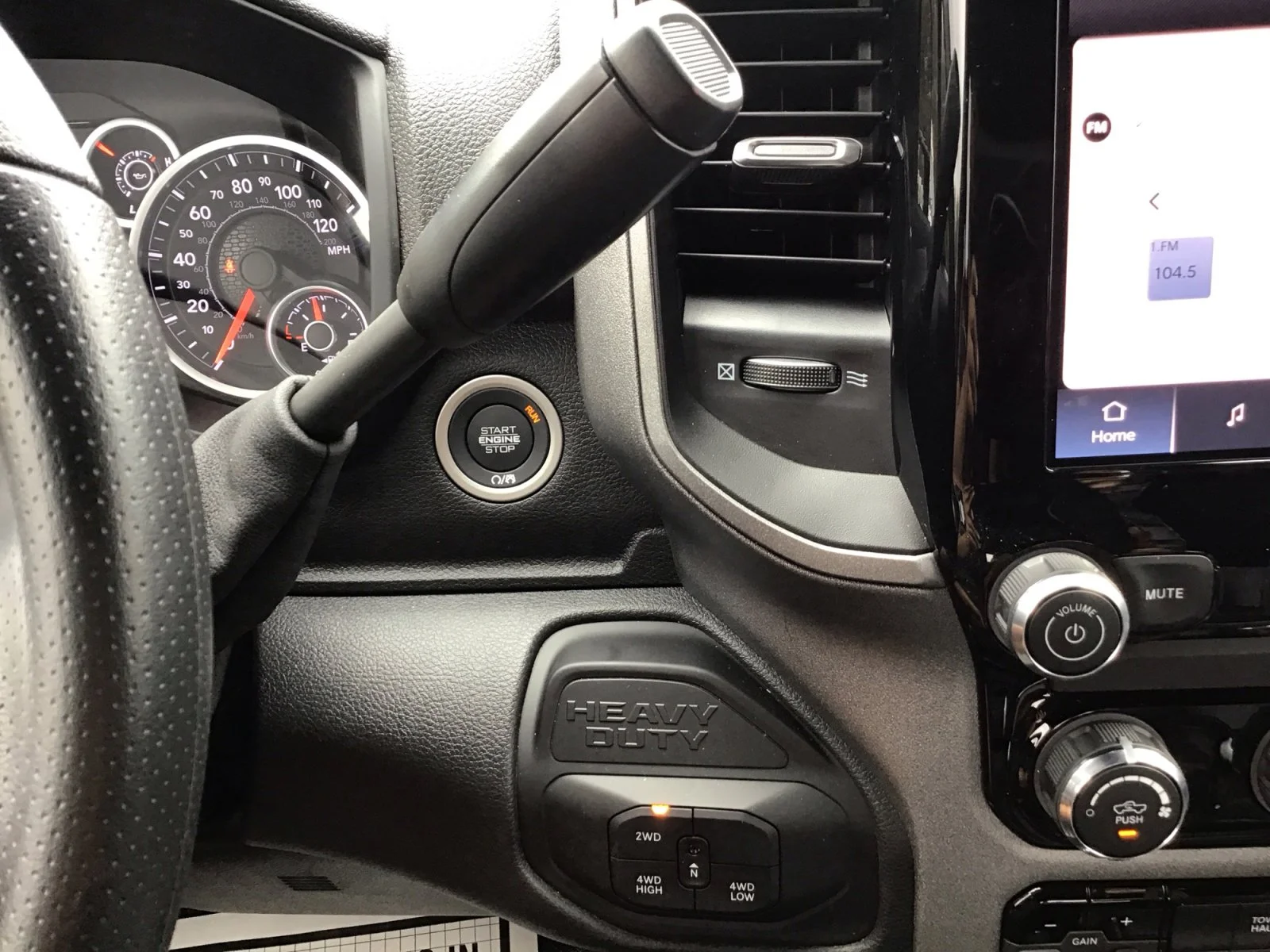2026 RAM 3500 Chassis Tradesman - Photo 20