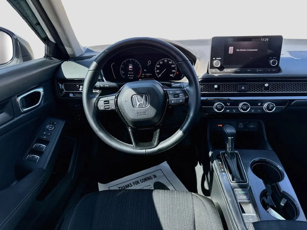 Used 2023 White Honda LX image 25