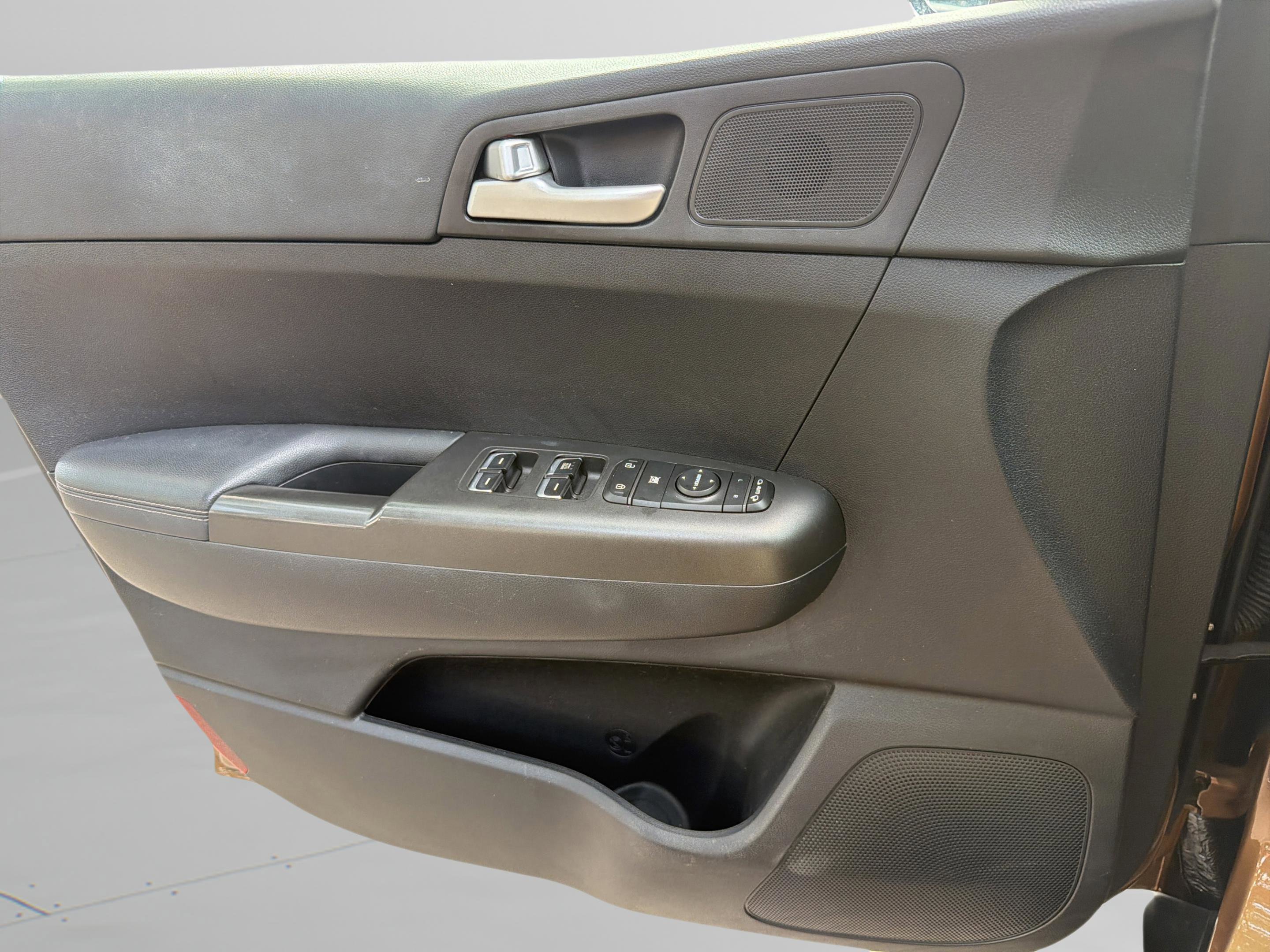 Used 2021 Burnished Copper Kia LX image 23