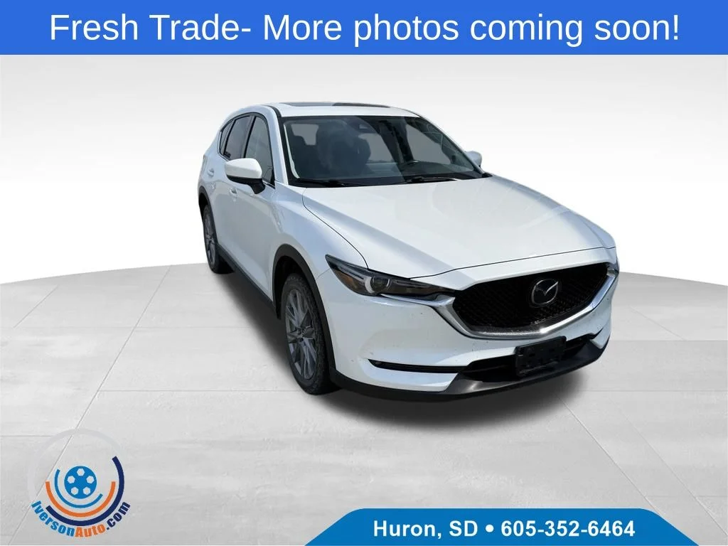 Used 2021 White Mazda Grand Touring image 1