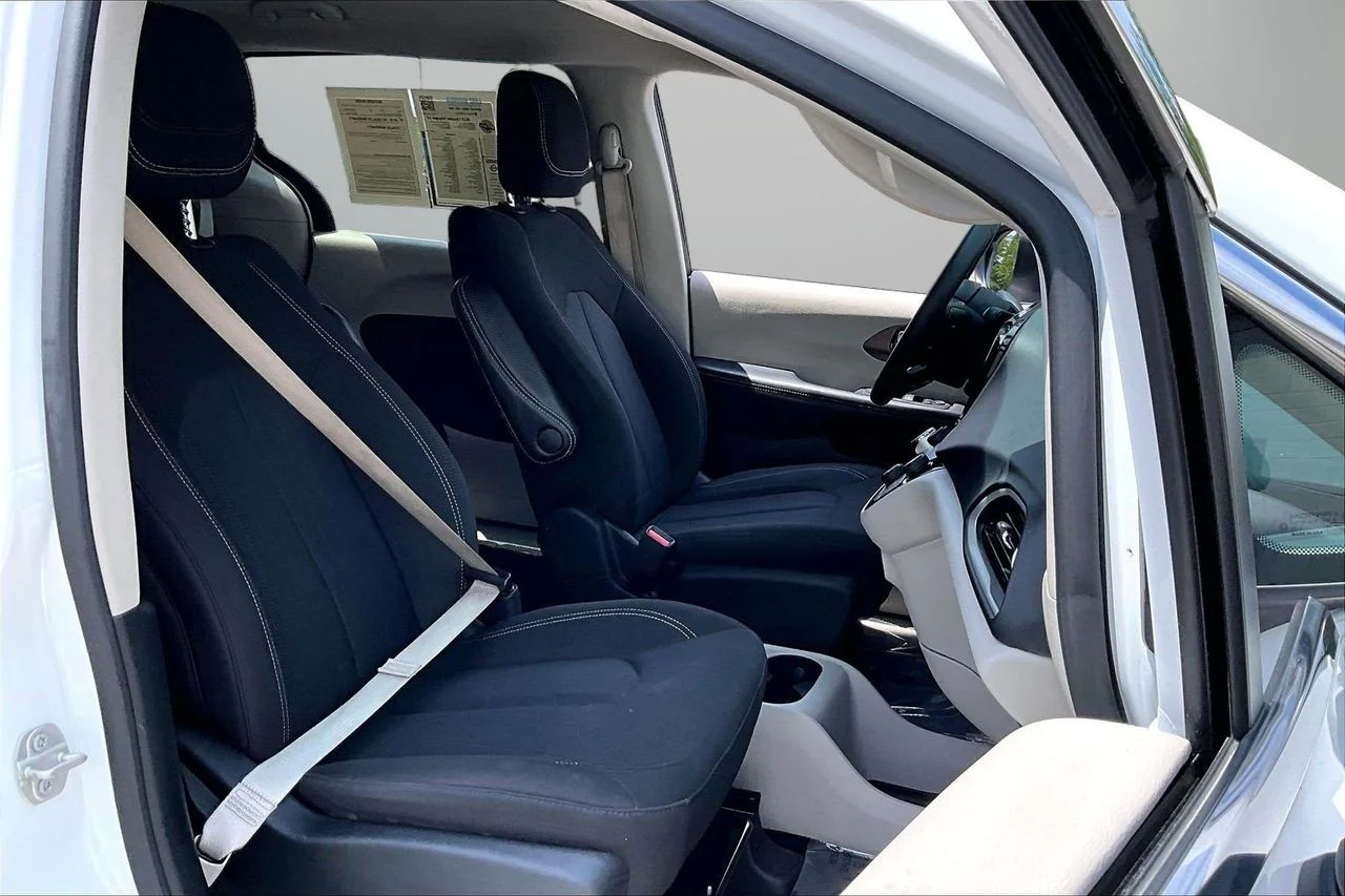 Certified Used 2023 White Chrysler LX image 21