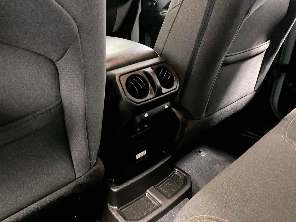Used 2024 Gray Jeep Sahara 4xe image 28