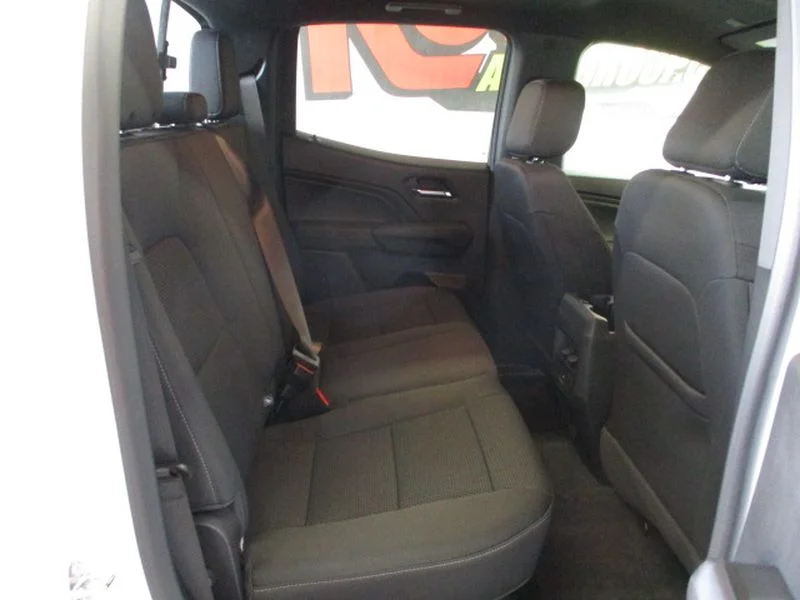Used 2023 Summit White Chevrolet 4WD LT image 3