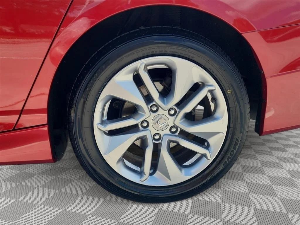 Used 2019 Radiant Red Metallic Honda LX 1.5T image 11