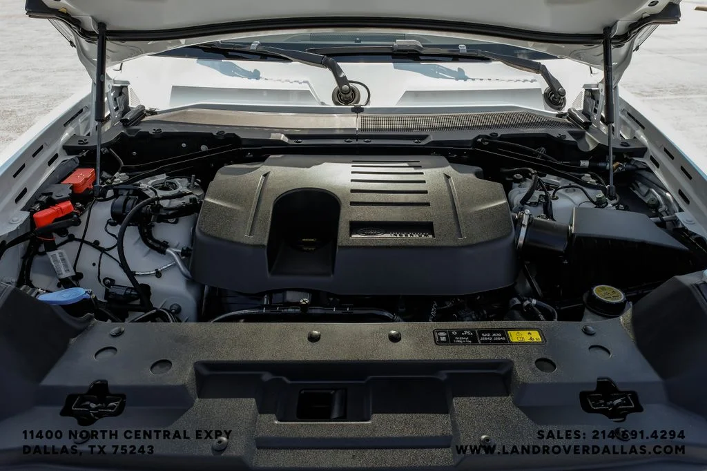 Used 2024 Fuji White Land Rover S image 60