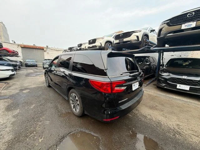 Used 2021 Black Honda EX-L image 6